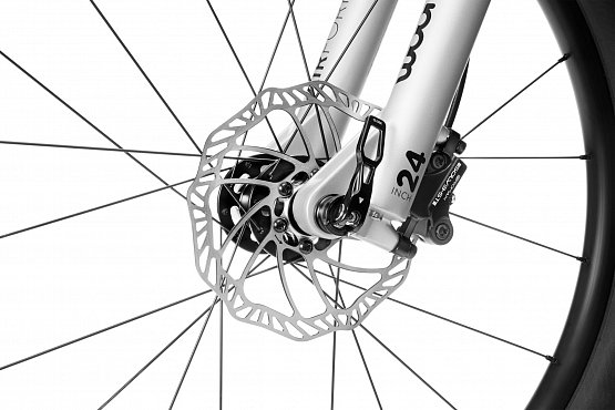 Woom 5 OFF AIR 24", black