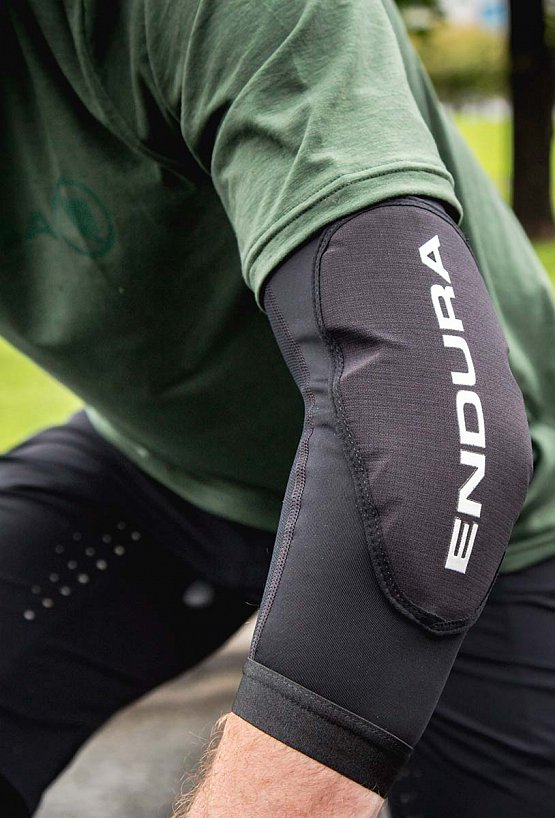 ENDURA SINGLETRACK LITE ELBOW PROTECTOR II, Black