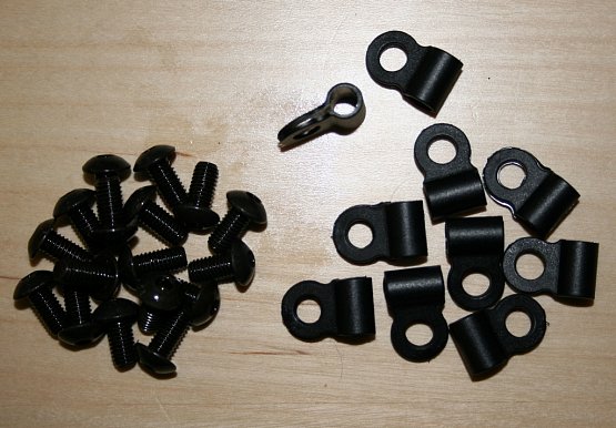 Uchytka GHOST bowdenov, malá + skrutka 