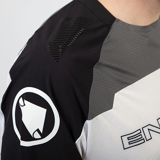 ENDURA MT500 Burner Lite L/S Tee, black, XL