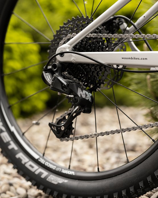 Woom UP 5 24", electric blue