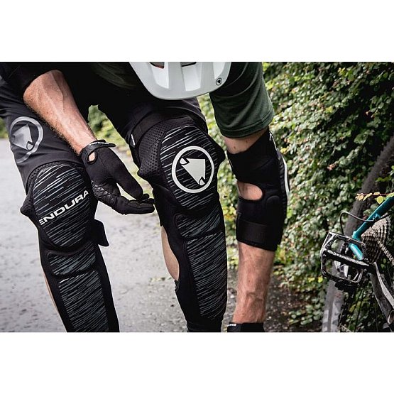 ENDURA Singletrack Shin Pads II, black, L-XL