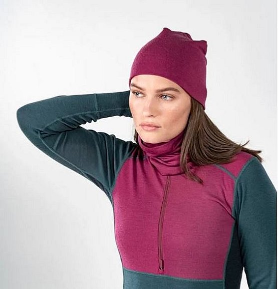 DEVOLD Lauparen Merino 190 Beanie, beetroot DEVOLD Lauparen Merino 190 Beanie, beetroot