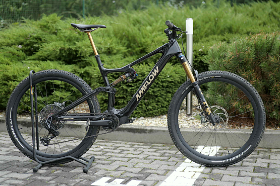 AMFLOW Pl Carbon Pro 2025 (800Wh), cosmic black, L, TEST Bike 1451 km AMFLOW Pl Carbon Pro 2025 (800Wh), cosmic black, L, TEST Bike 1451 km