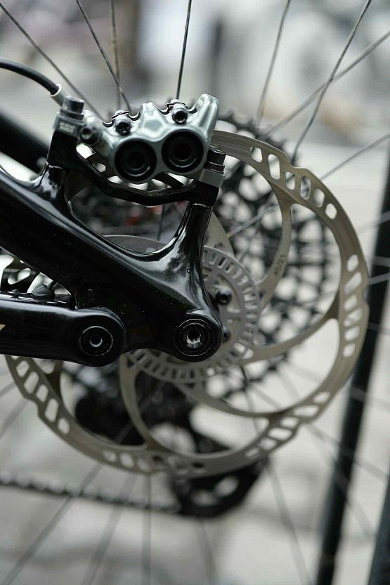 AMFLOW Pl Carbon Pro 2025 (800Wh), cosmic black, L, TEST Bike 1451 km AMFLOW Pl Carbon Pro 2025 (800Wh), cosmic black, L, TEST Bike 1451 km