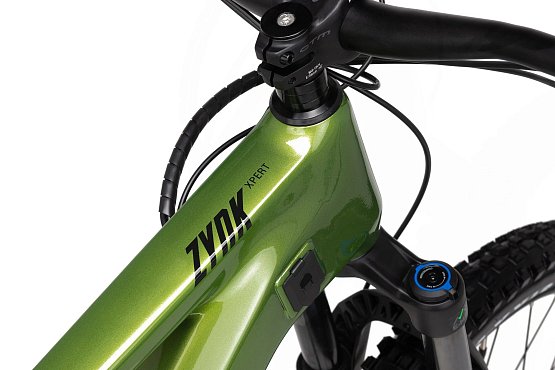 CTM Zynk Xpert 2025, (820 Wh), čierna/zelená perleť, L (18") - TESTOVACÍ bike, 100% stav, 97 km