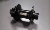 Predný náboj Formula DHL-92, 32 dier, 110/20 mm, čierny