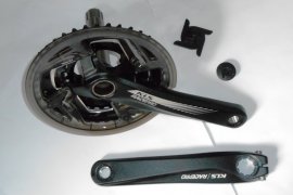 Kľuky KLS Race PRO 40x30x22, 175mm, integr. os 68/73, black
